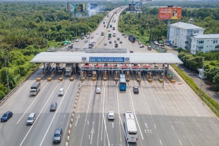 Giải thể Ủy ban An toàn giao thông quốc gia từ 1/6
