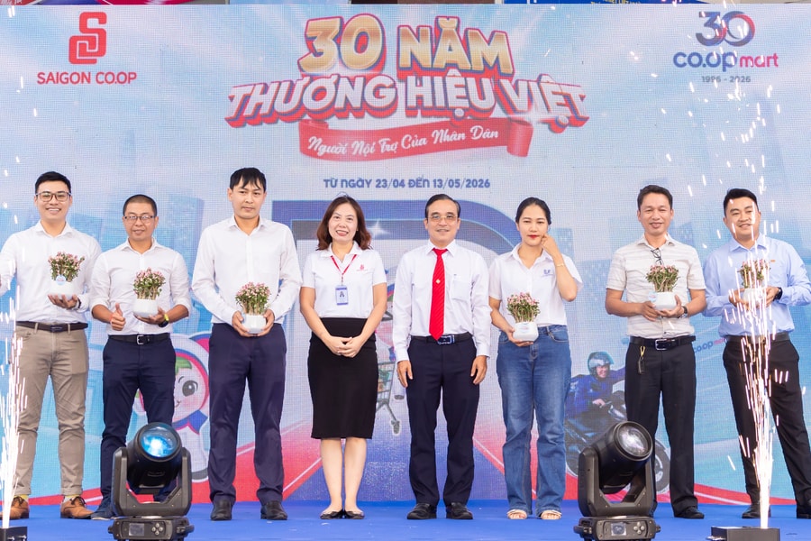 Saigon Co.op khởi động tháng sinh nhật Co.opmart 30 năm: Tăng tốc chuyển đổi xanh, triển khai ưu đãi hấp dẫn toàn hệ thống