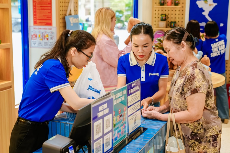 Nội địa tạo xu hướng tiêu dùng, xuất khẩu vượt “tường lửa” Trung Đông giúp doanh thu Vinamilk khởi sắc