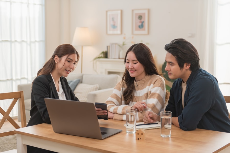Nhân sự ngân hàng, bất động sản t ìm "bến đỗ mới"
