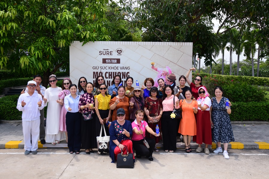 Vinamilk đón thế hệ “đồng niên” tham quan nhà máy với lời hứa chăm sóc sức khỏe bằng dinh dưỡng chất lượng