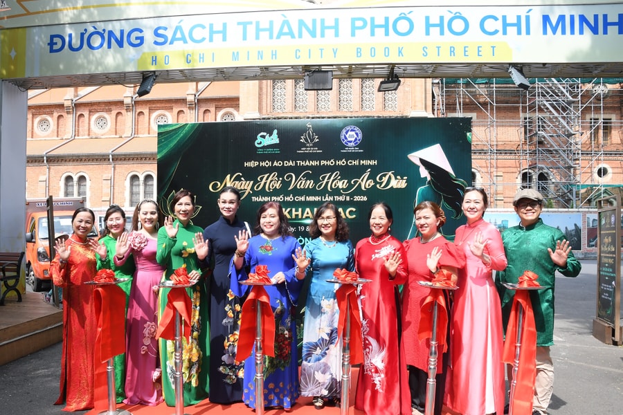 Ngày hội Văn hóa Áo dài TP.HCM lần II khởi động hành trình xây dựng hệ sinh thái văn hóa áo dài